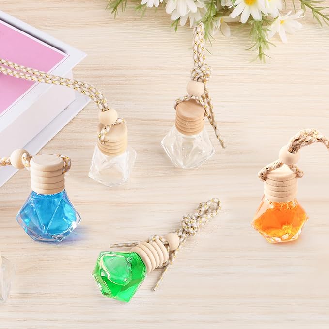 50 Pack Hanging Car Air Freshener Bottle Empty Essential Oil Diffuser Glass Bottles Perfume Aromatherapy Fragrance Pendant Diffuser Bottles Auto Ornaments Decor