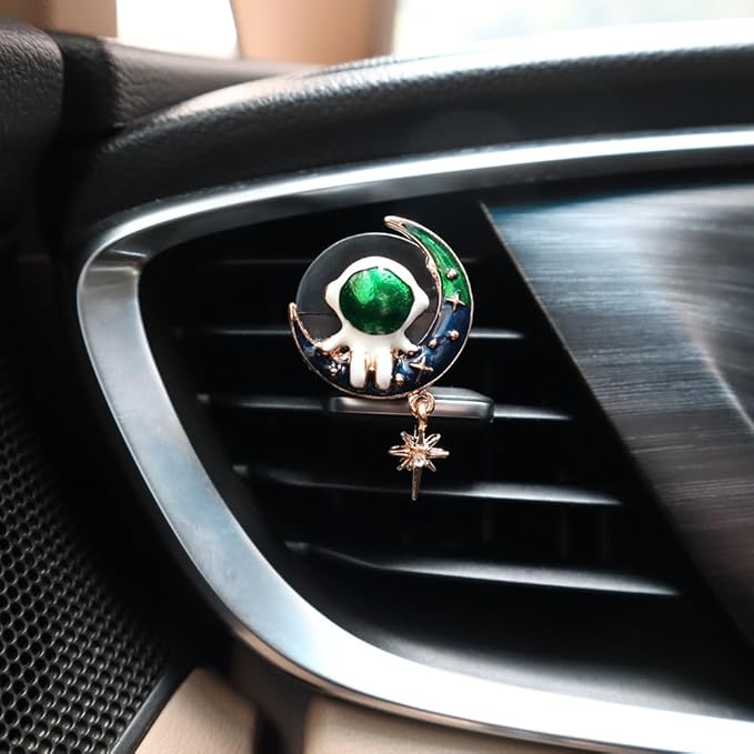 Astronaut Air Vent Clips Car Air Fresheners 2pcs Spaceman Moon Stars Car Decor Anime Car Accessories for Teens Bling Green Car Vent Clips Refillable Car Diffuser