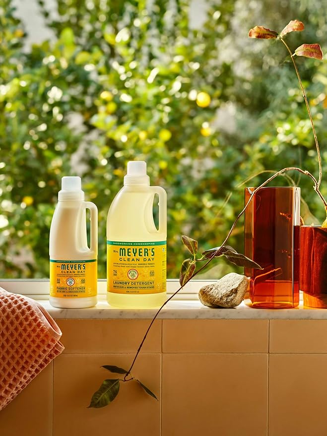 MRS. MEYER'S CLEAN DAY Liquid Fabric Softener,Infused with Essential Oils,Paraben Free,Honeysuckle,32 oz (32 Loads),(Pack of 4)
