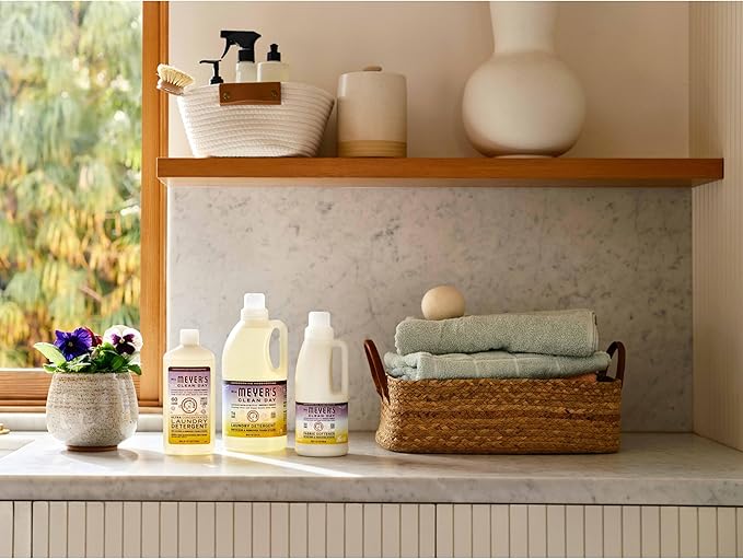 MRS. MEYER'S CLEAN DAY Liquid Laundry Detergent, Infused with Essential Oils, Compassion Flower, 64 oz (64 Loads)